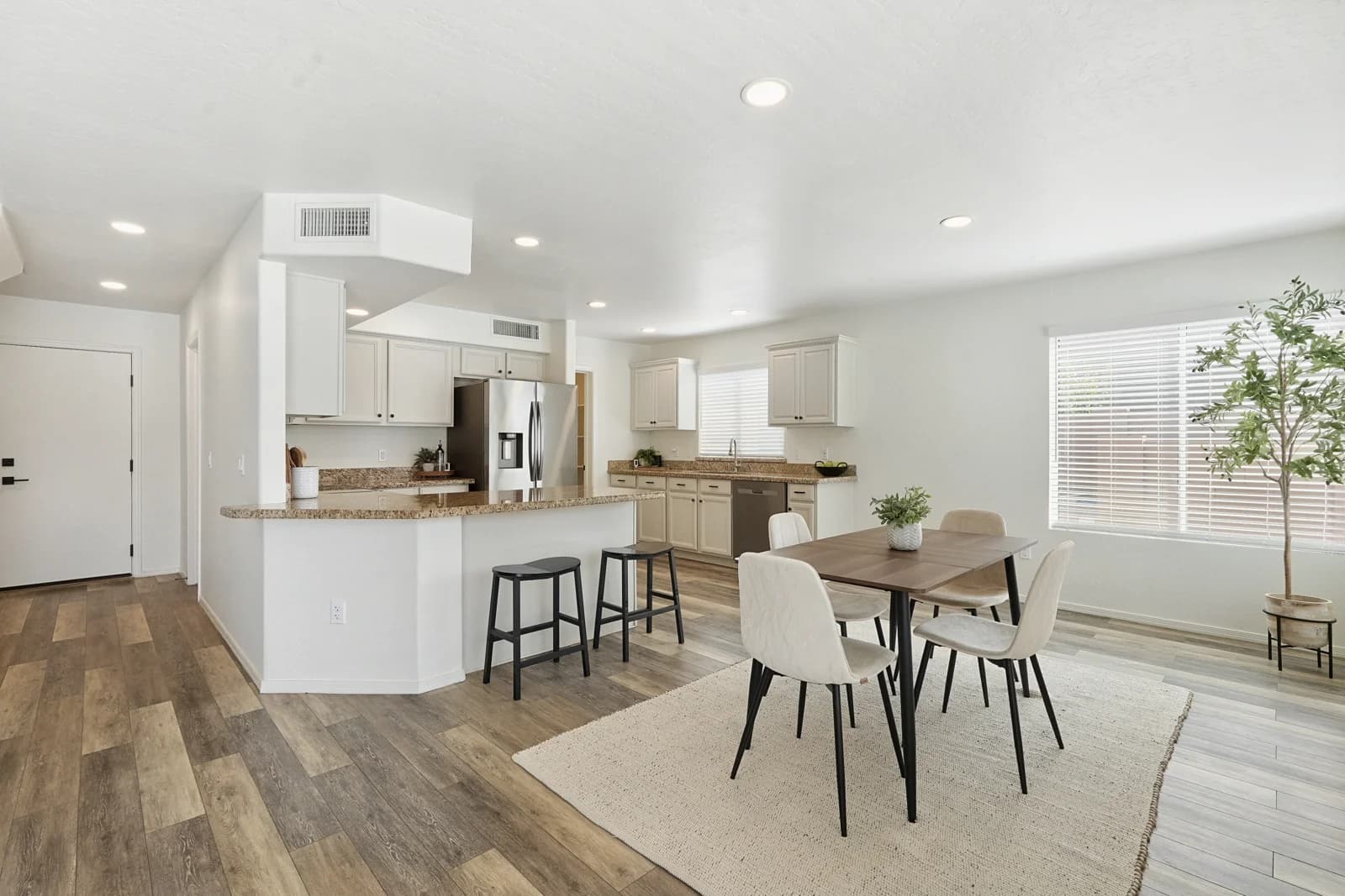 Kitchen and dining, edited