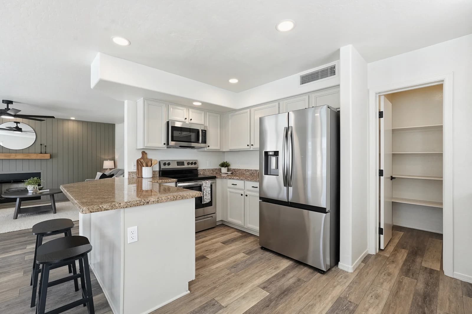 Kitchen and dining, edited
