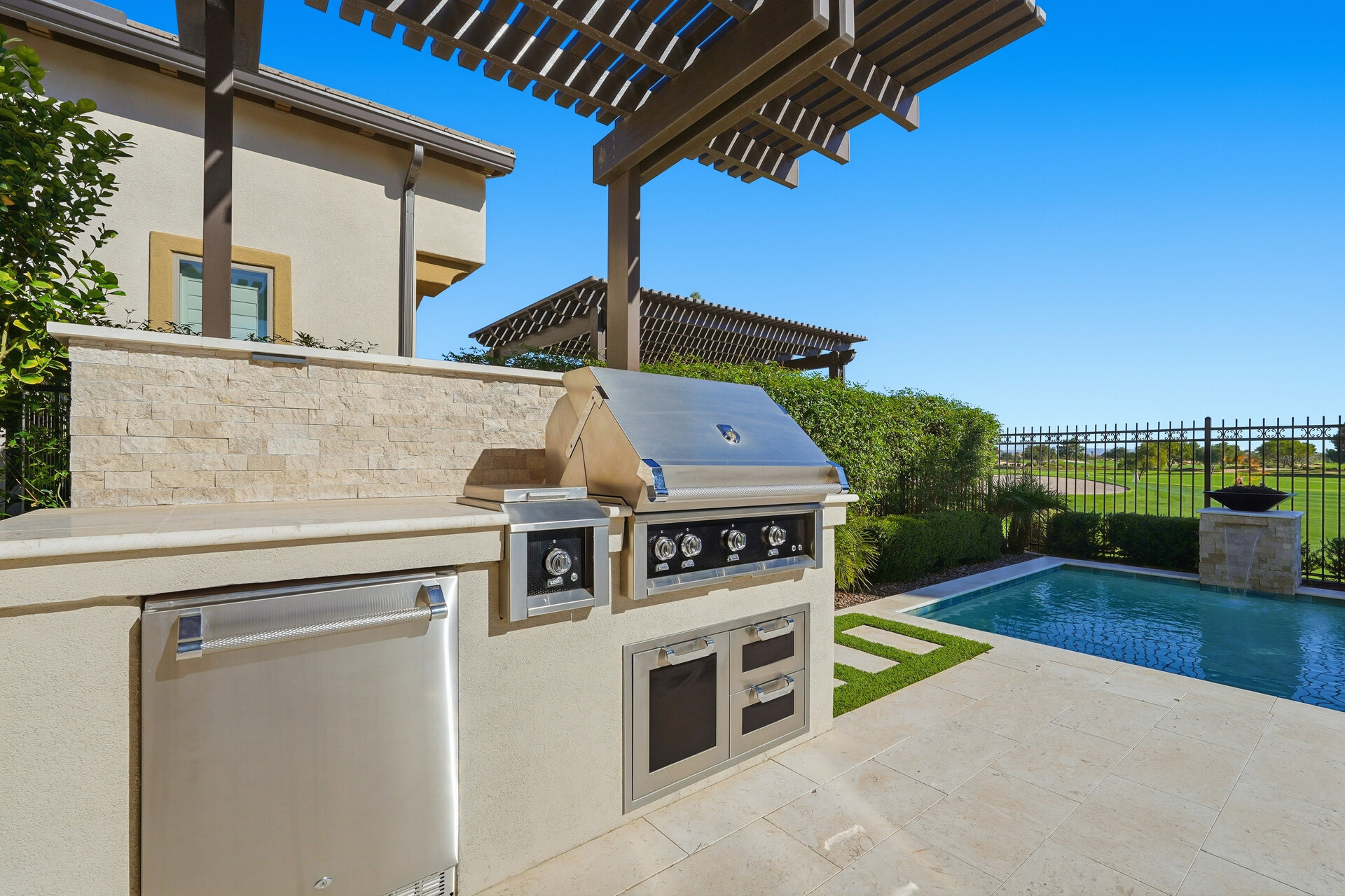 Outdoor kitchen